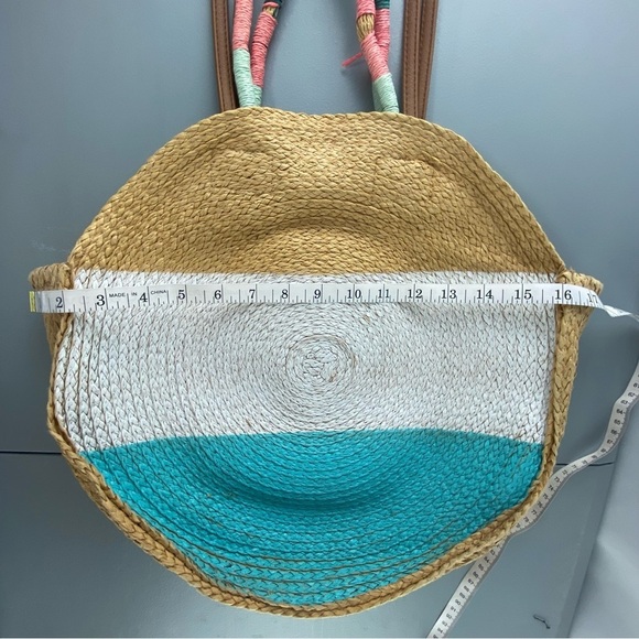 Circle straw rattan weaved bag beach tote white turquoise color striped handles - Picture 10 of 13
